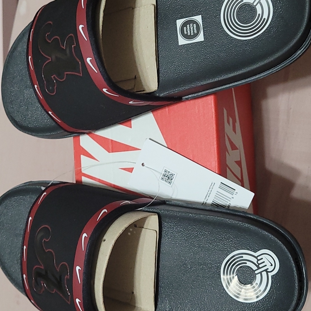 Nike slides